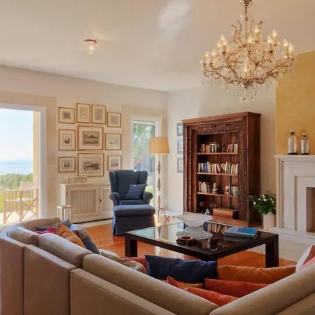 Willa 6 Bedroom Luxury Above Ai Helis Beach *