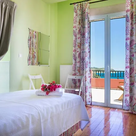 Willa 6 Bedroom Luxury Above Ai Helis Beach *